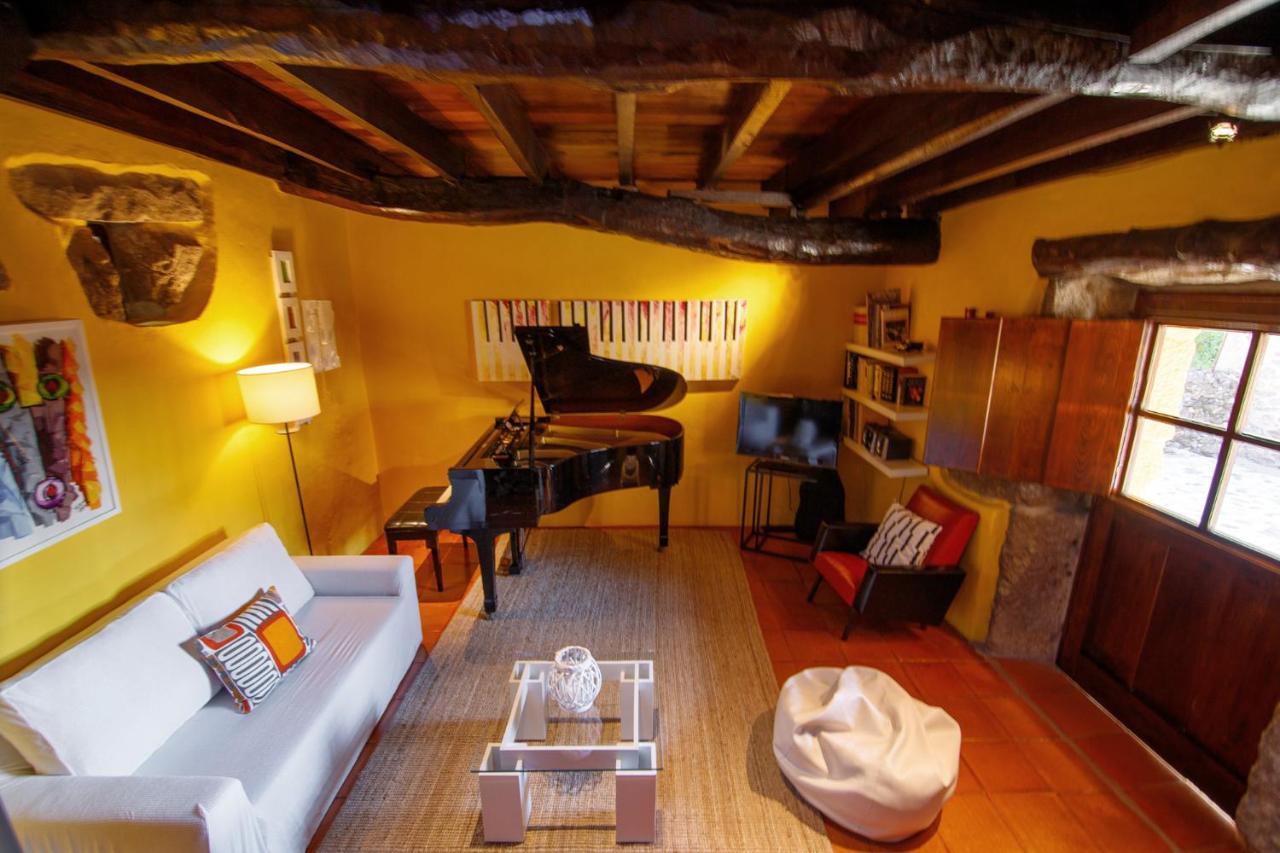 Casa Do Piano Guest House Longos Exterior photo